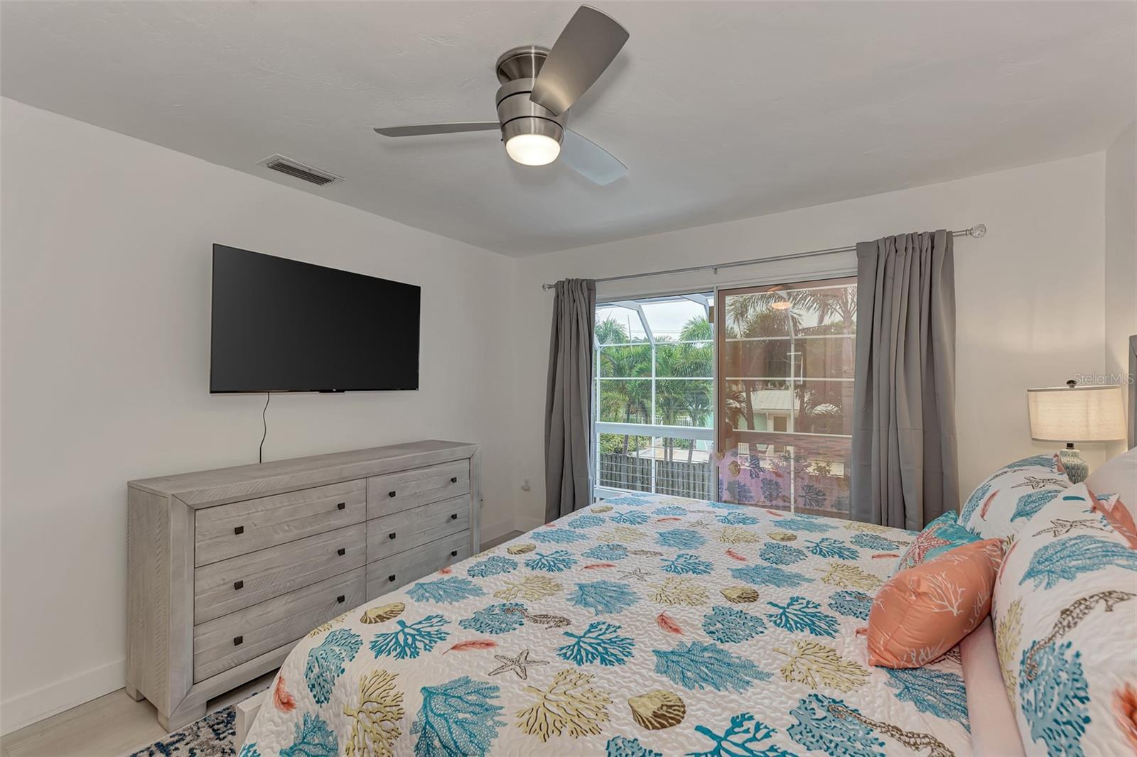 SARASOTA BEACH - Residential Lease