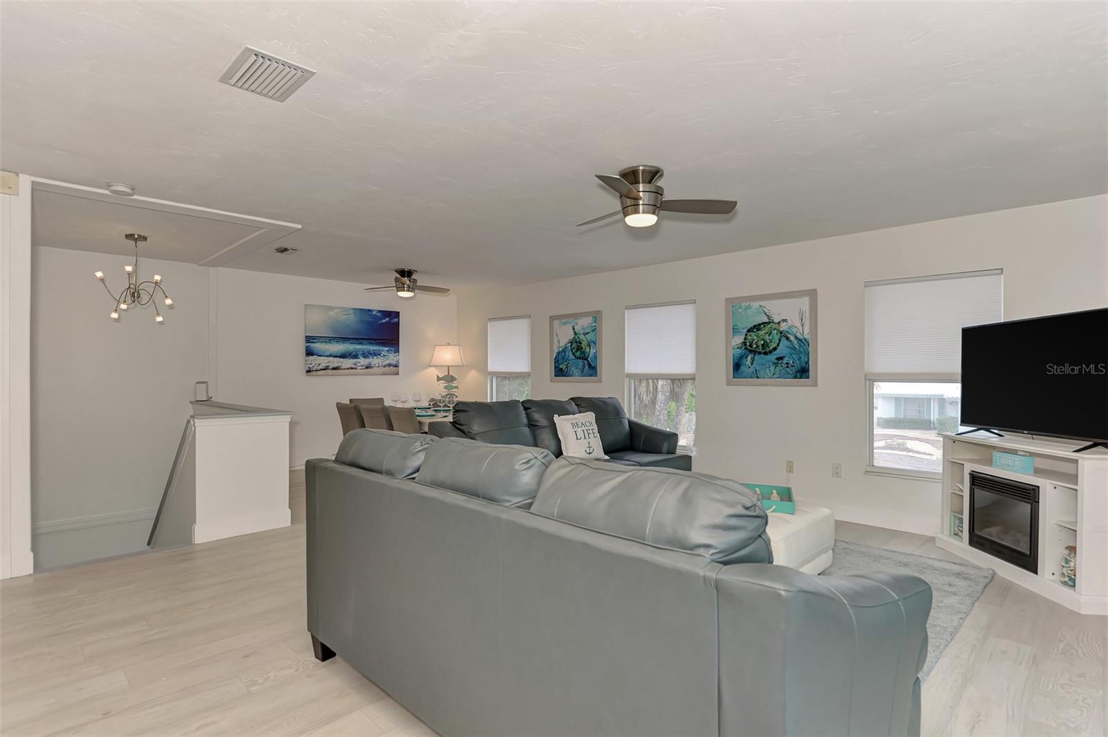SARASOTA BEACH - Residential Lease