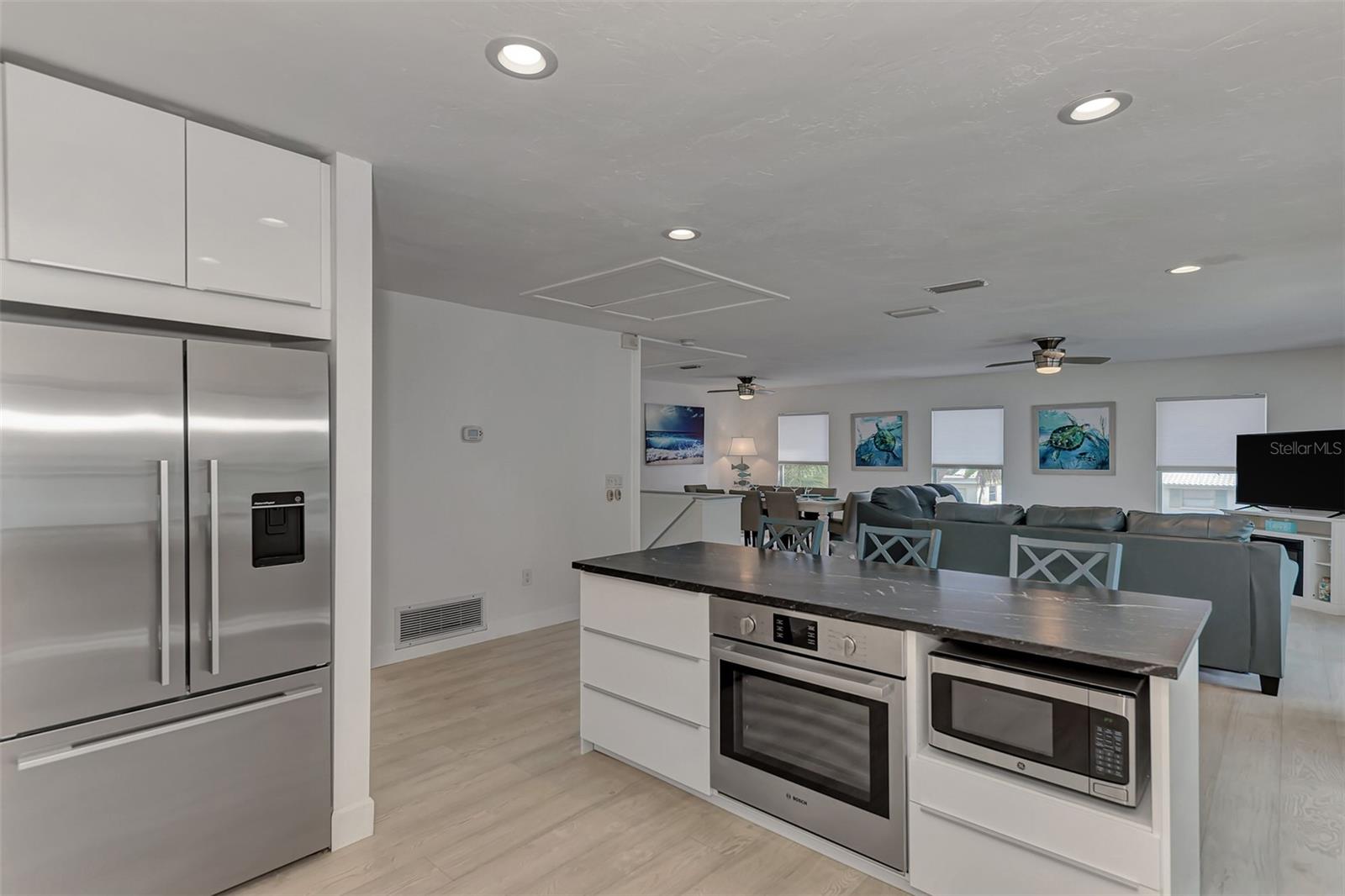 SARASOTA BEACH - Residential Lease