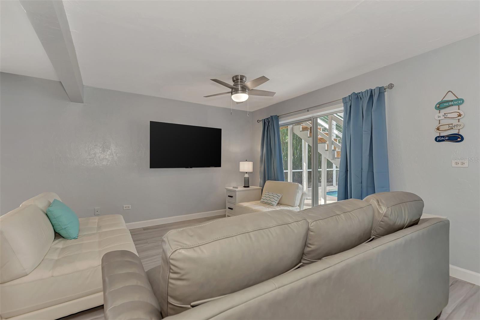 SARASOTA BEACH - Residential Lease