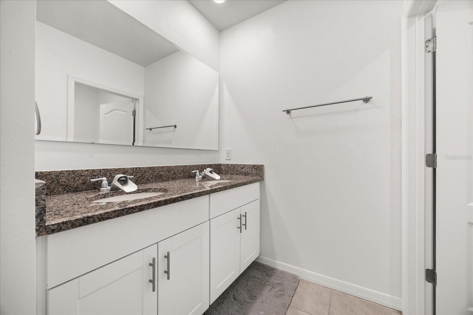 KINDRED PH 1FB - Residential Lease