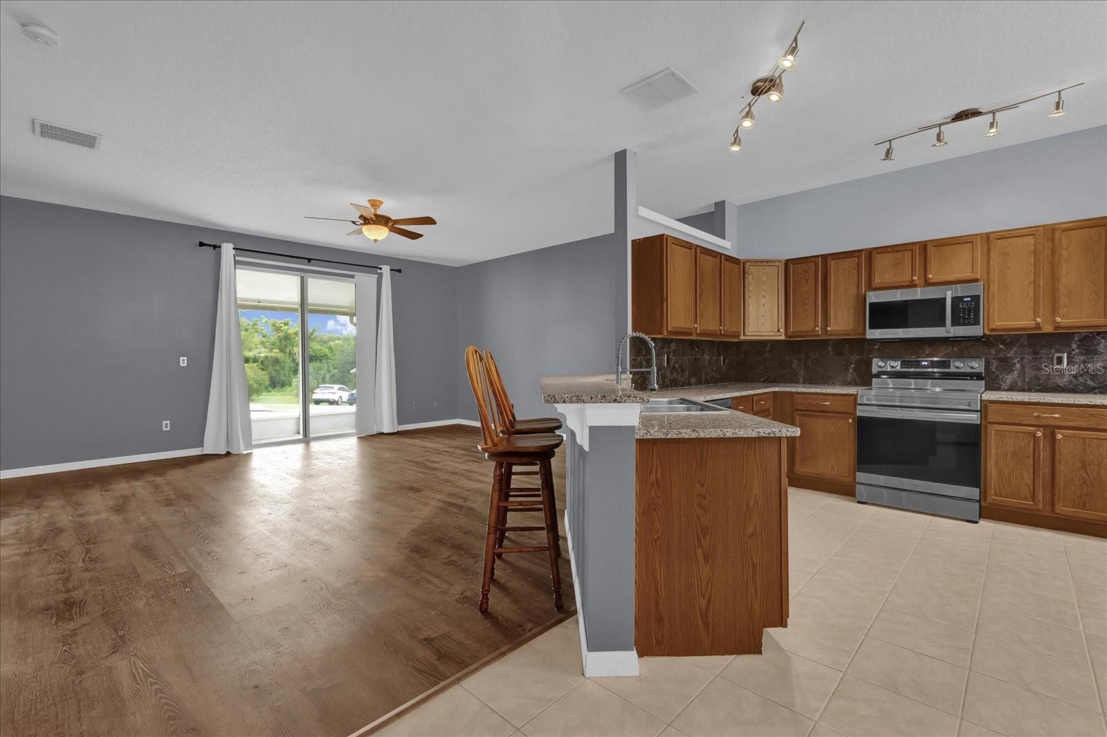 PLYMOUTH LANDING PH 02 49 20 - Residential