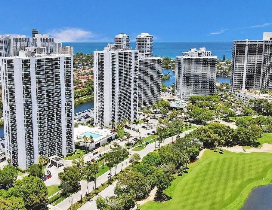 AVENTURA ELDORADO CONDO - Residential