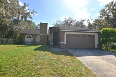 A home in WINTER HAVEN