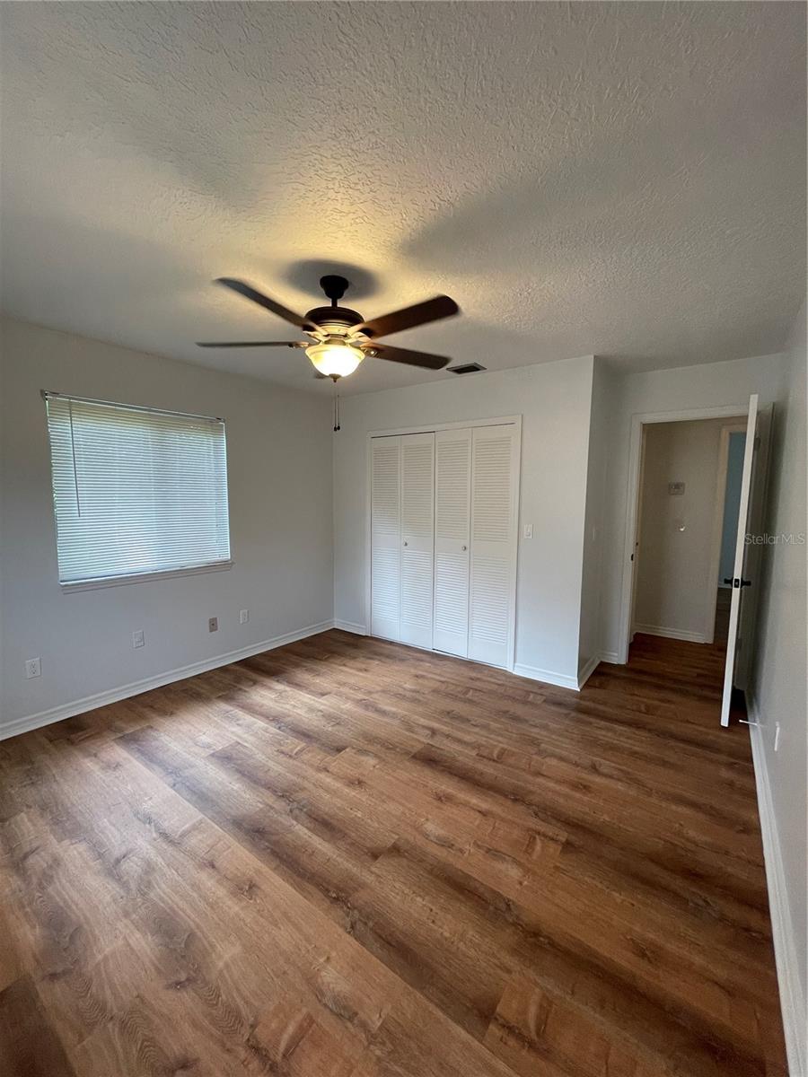 MIDWAY NEAR OVIEDO - Residential Lease