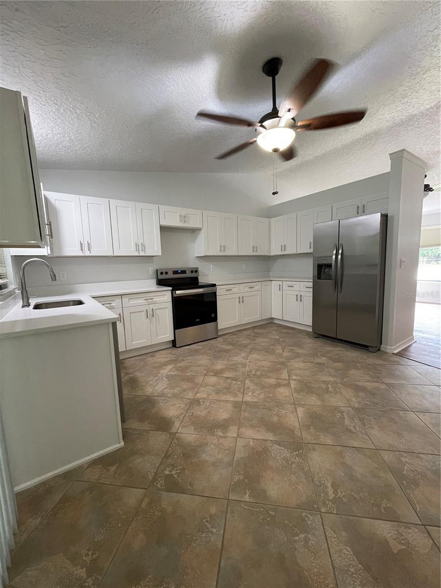 MIDWAY NEAR OVIEDO - Residential Lease