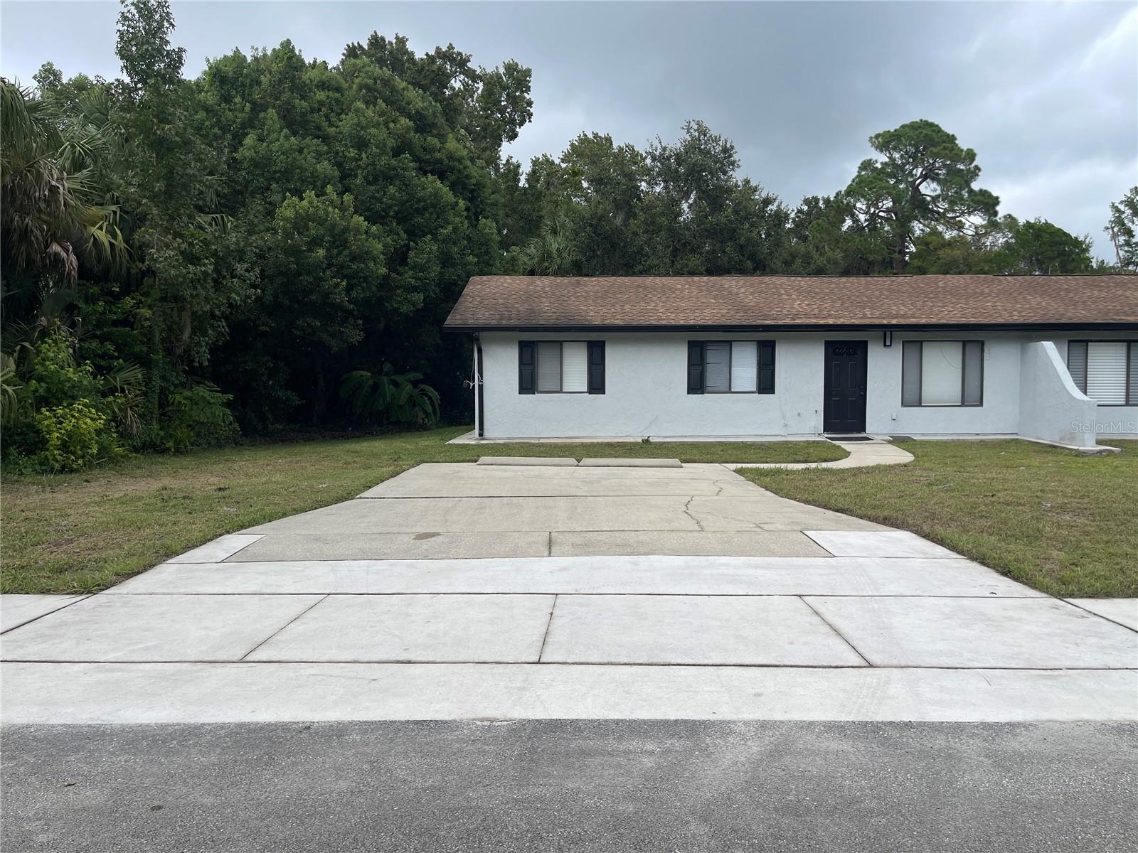 MIDWAY NEAR OVIEDO - Residential Lease