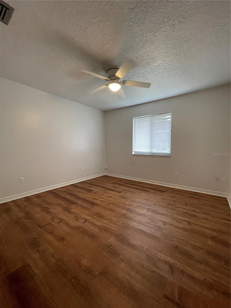 MIDWAY NEAR OVIEDO - Residential Lease