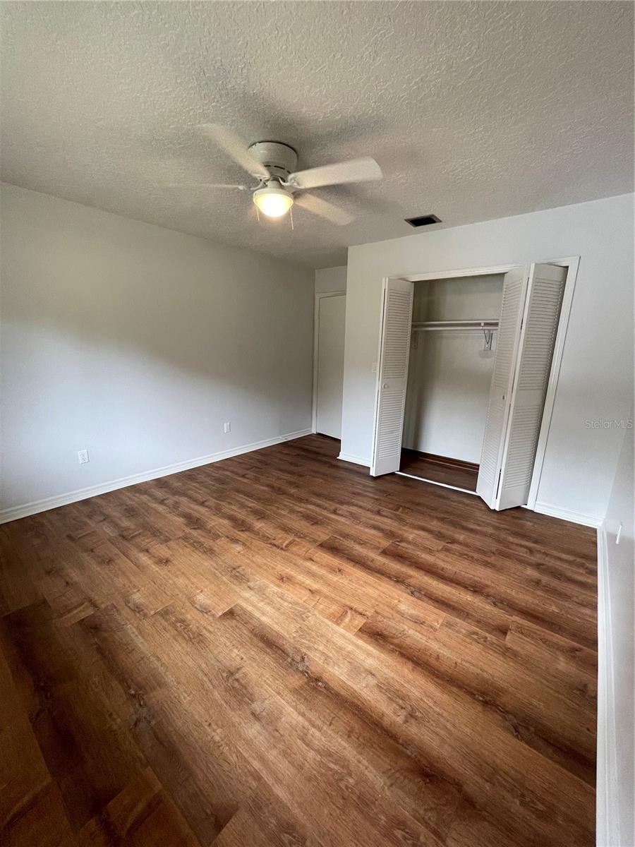 MIDWAY NEAR OVIEDO - Residential Lease