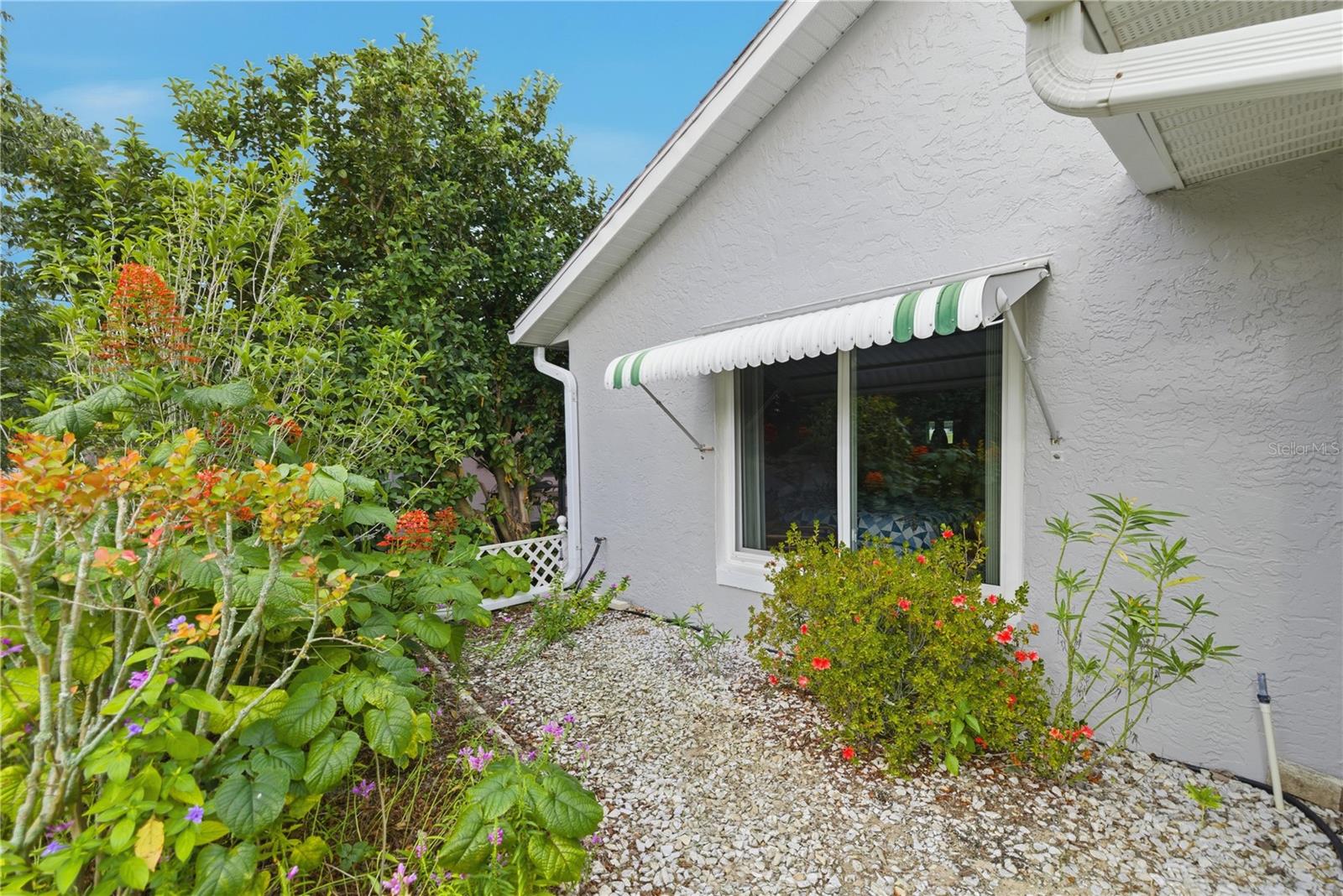 ON TOP/THE WORLD PH 01 A SEC 01 - Residential