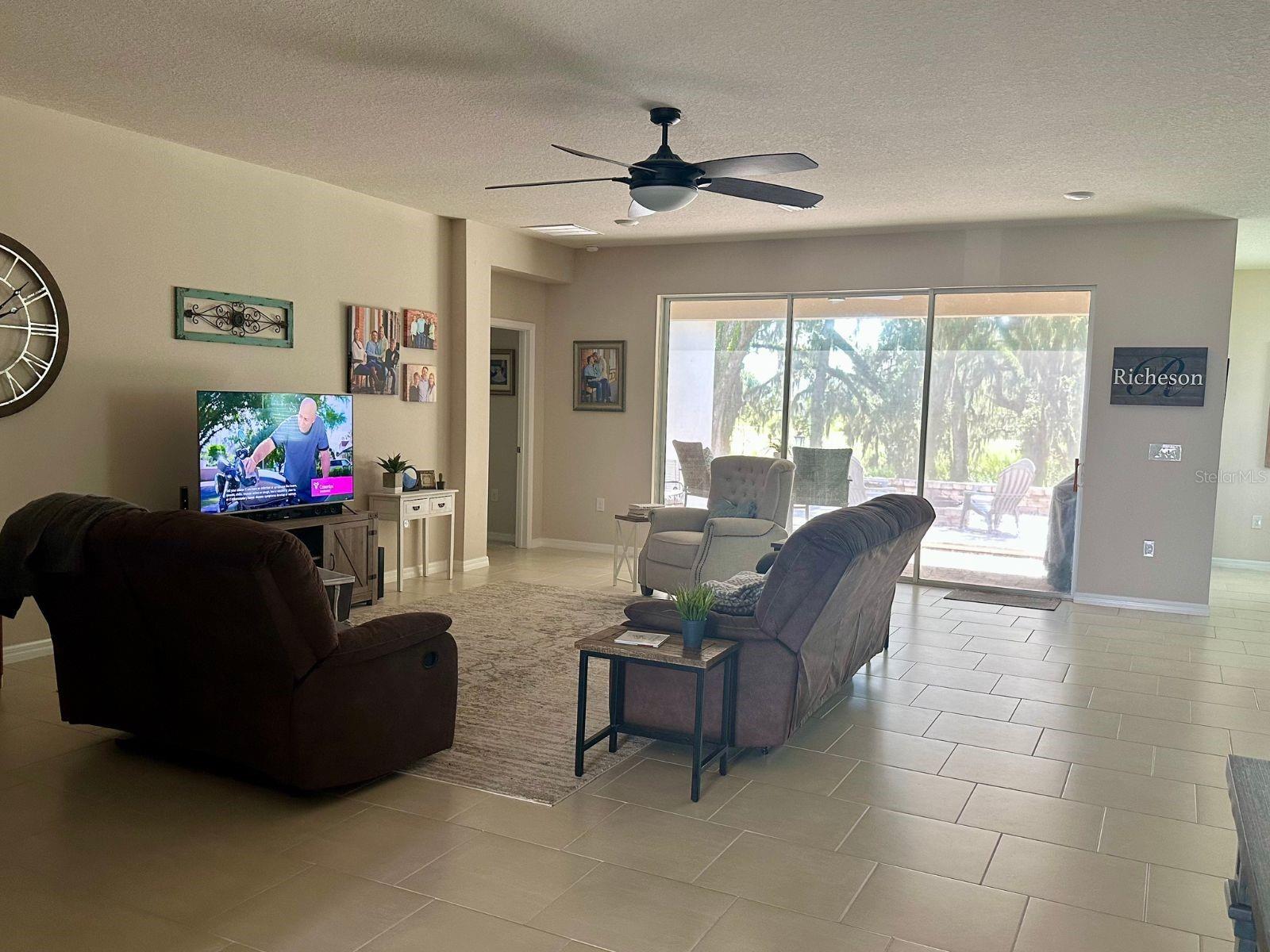 MIRADA PRCL 18-1 - Residential Lease