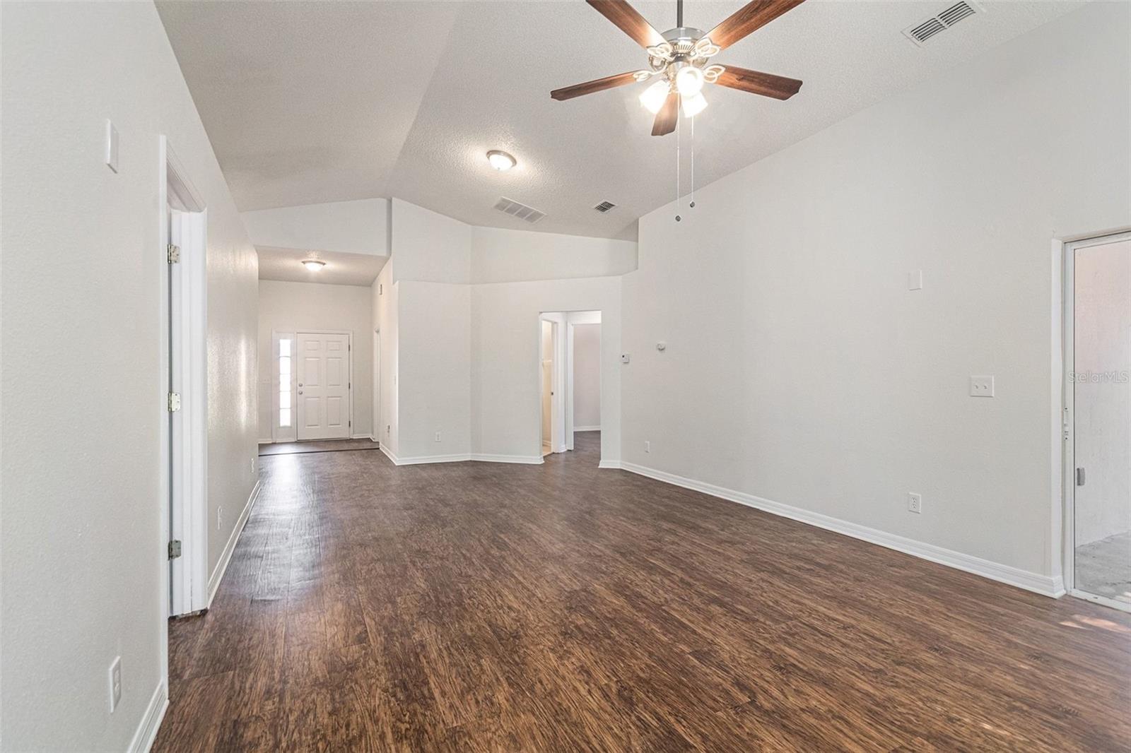 GROVELAND LEXINGTON VILLAGE PH I - Residential