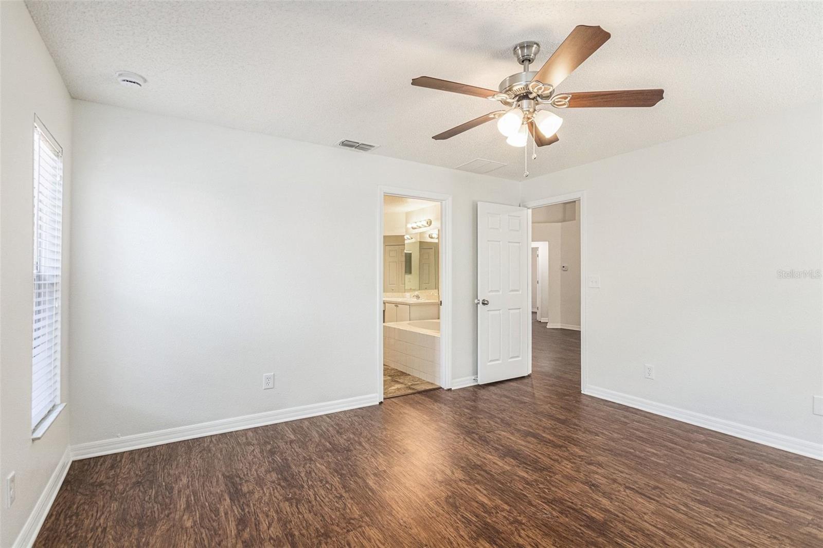 GROVELAND LEXINGTON VILLAGE PH I - Residential