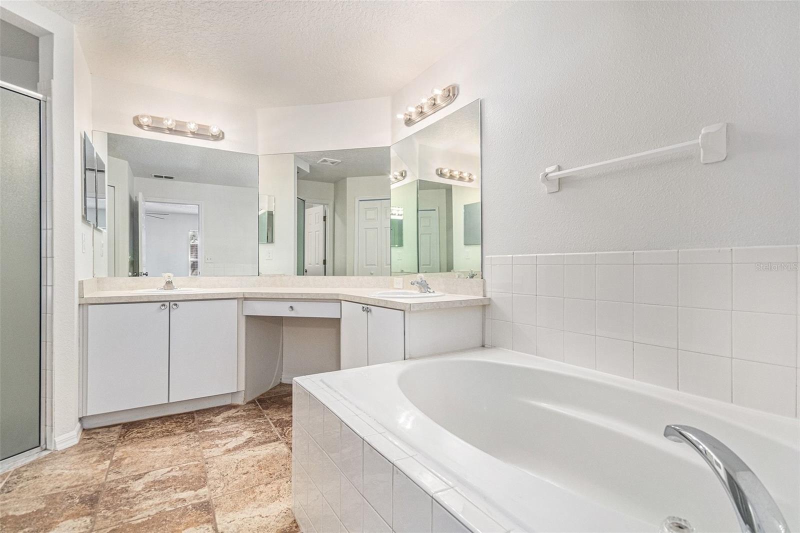 GROVELAND LEXINGTON VILLAGE PH I - Residential