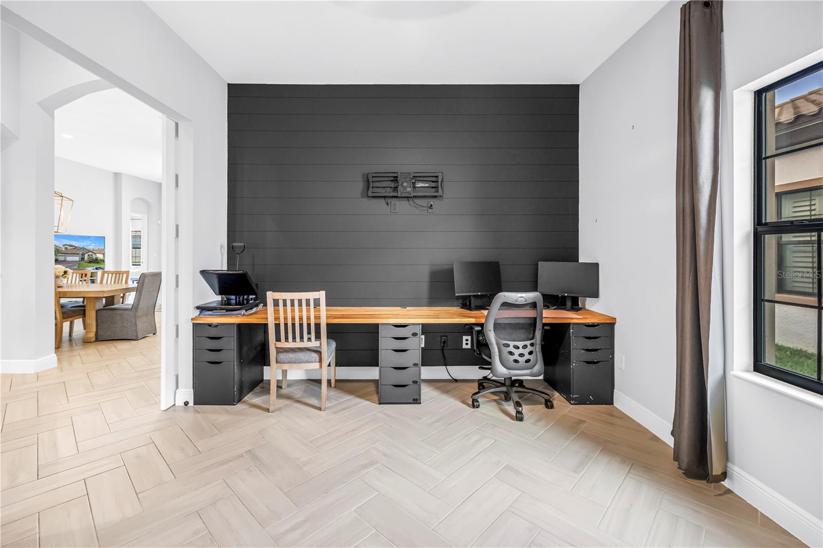 PRISTINE LAKE PRESERVE - Residential