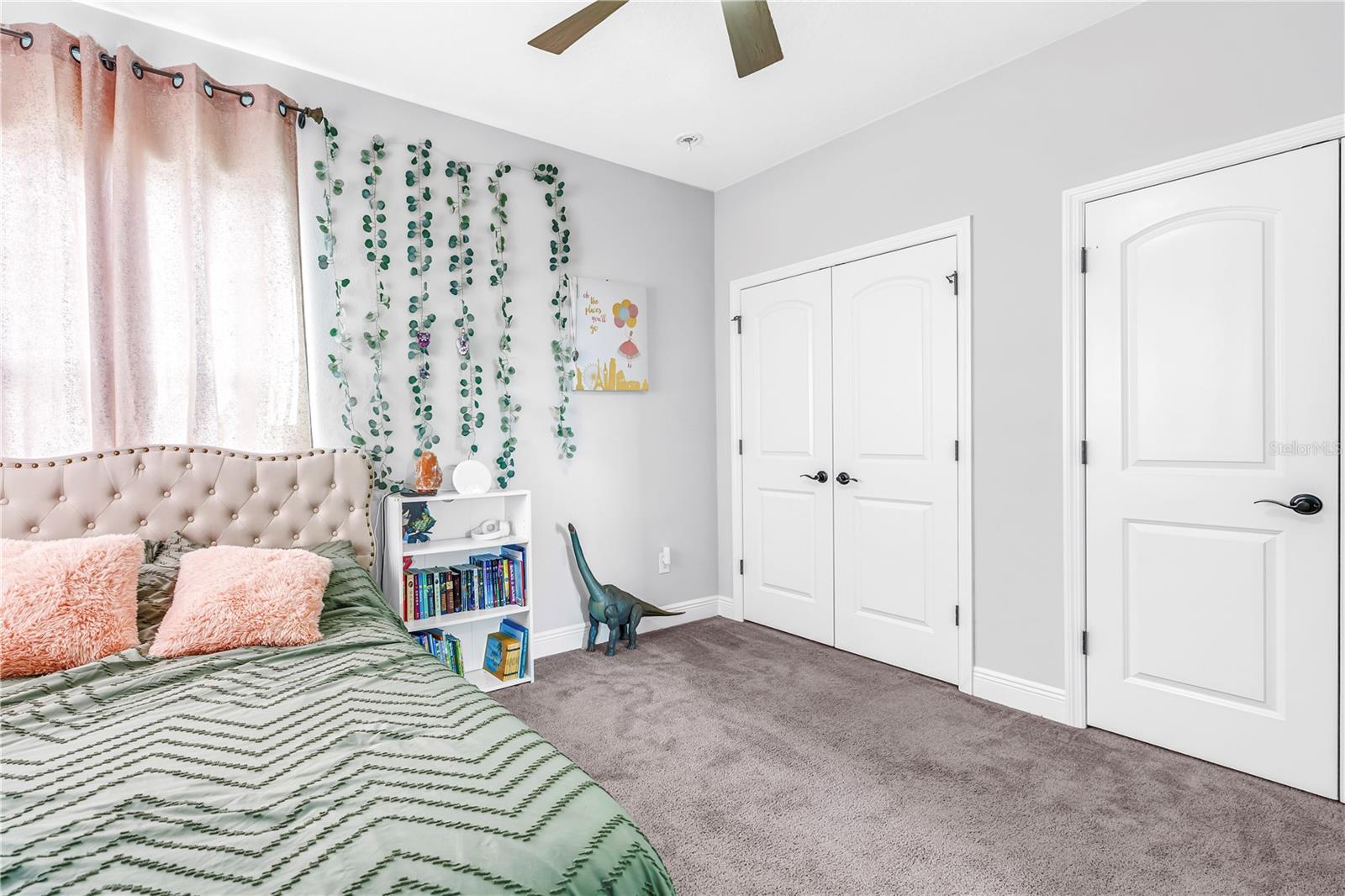 PRISTINE LAKE PRESERVE - Residential