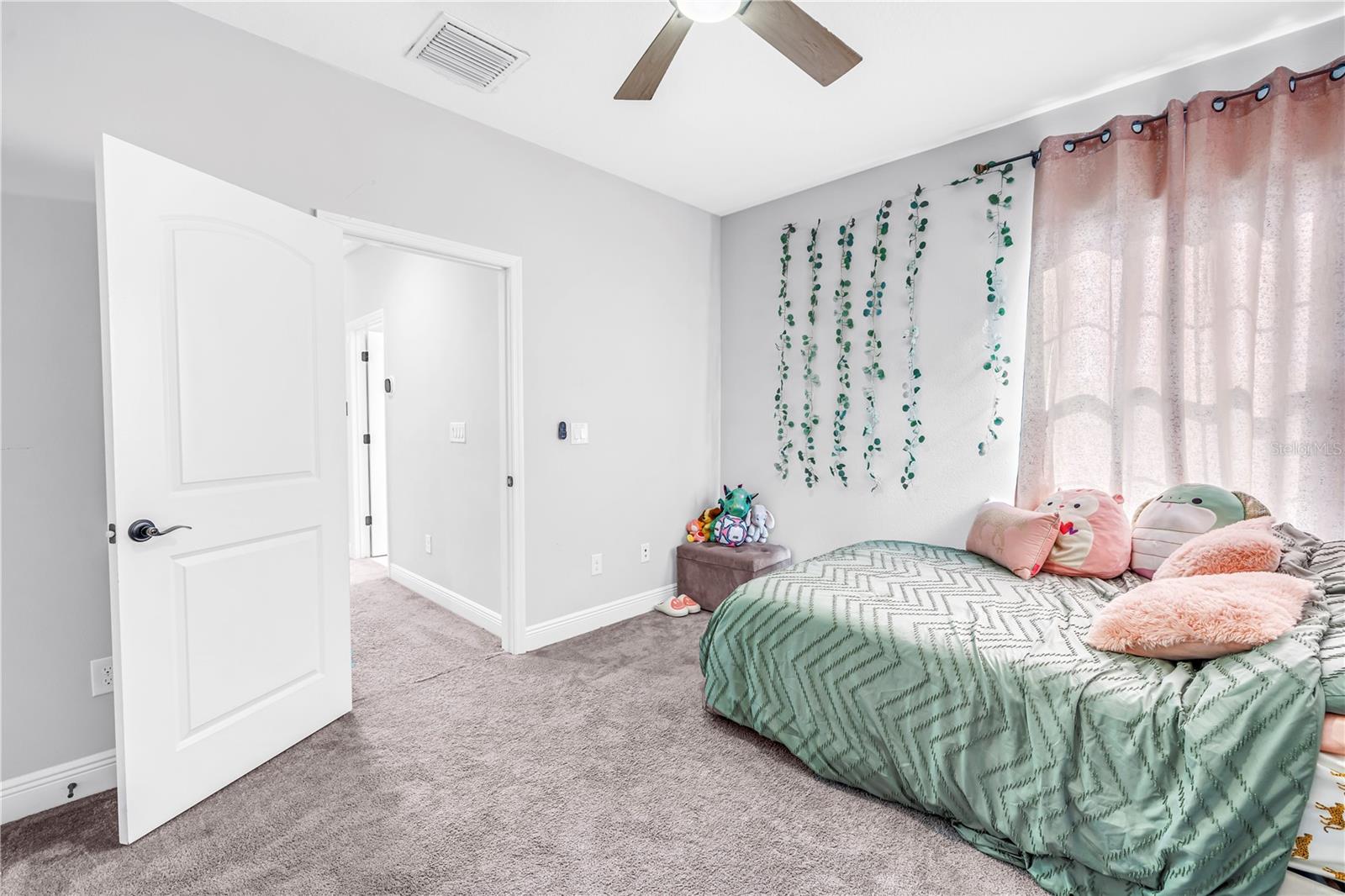 PRISTINE LAKE PRESERVE - Residential