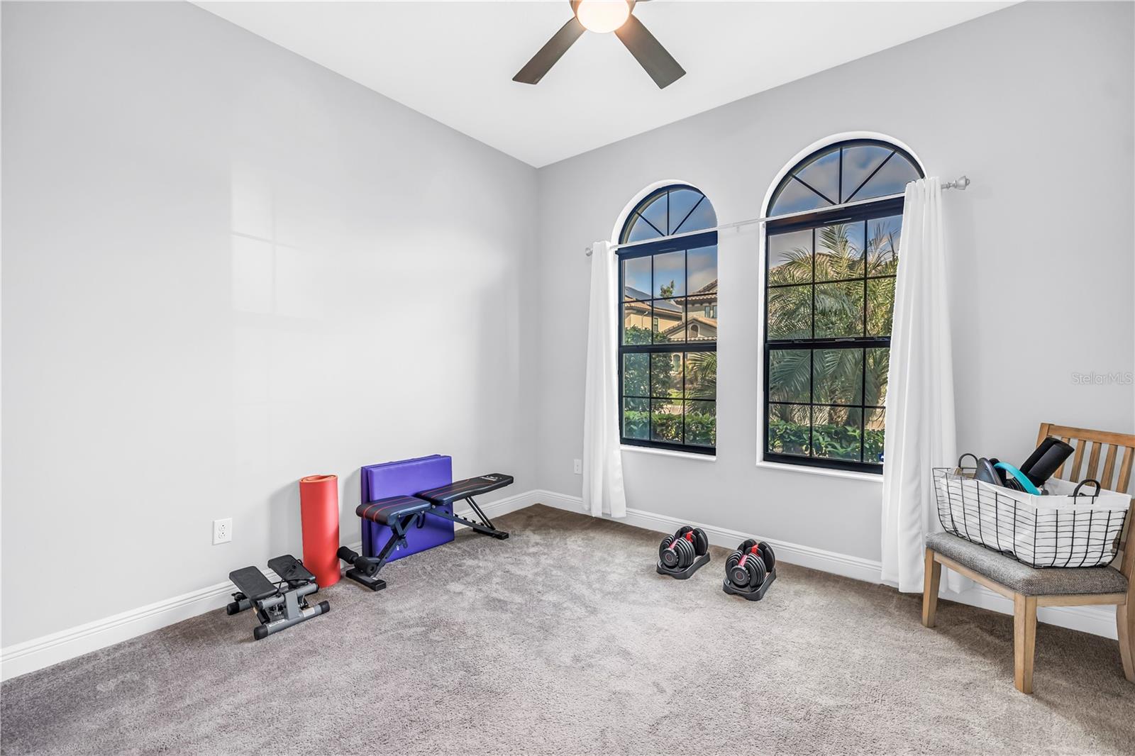 PRISTINE LAKE PRESERVE - Residential