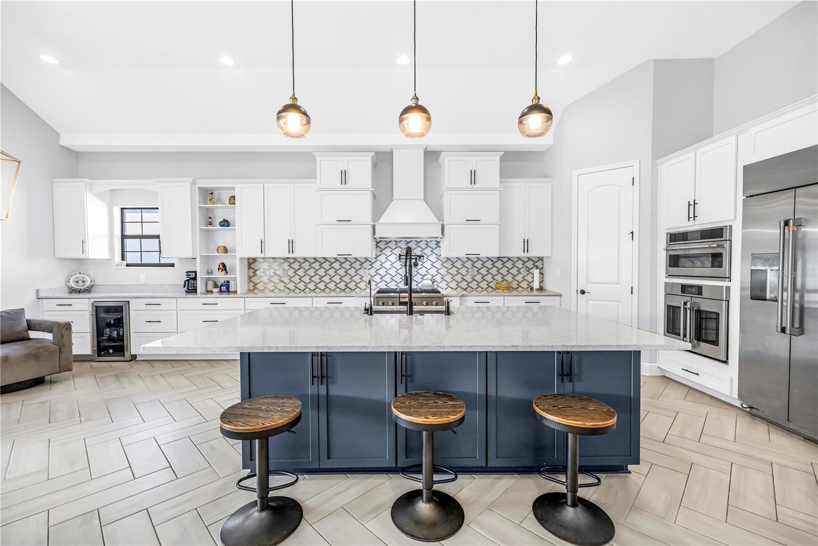 PRISTINE LAKE PRESERVE - Residential