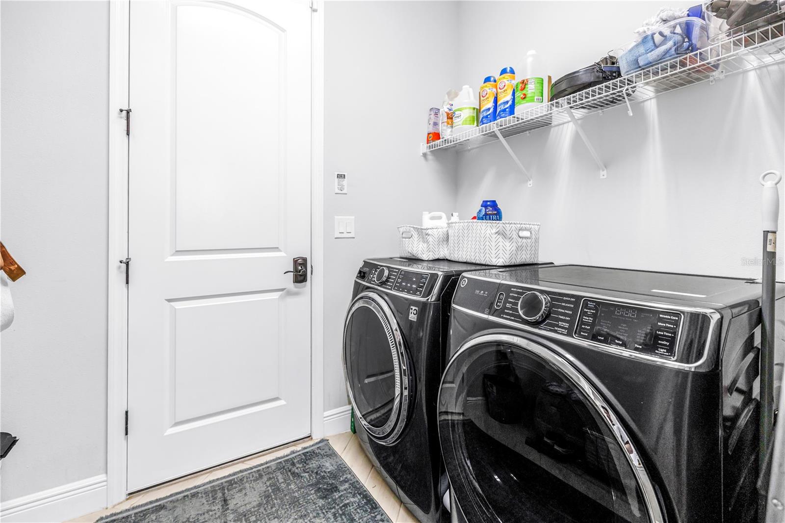 PRISTINE LAKE PRESERVE - Residential