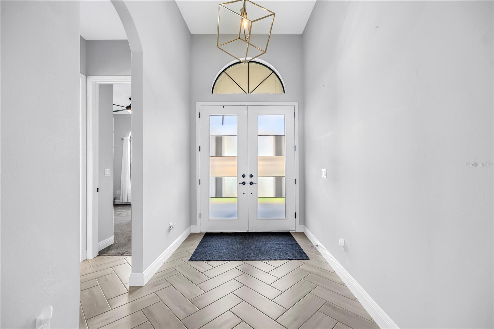 PRISTINE LAKE PRESERVE - Residential