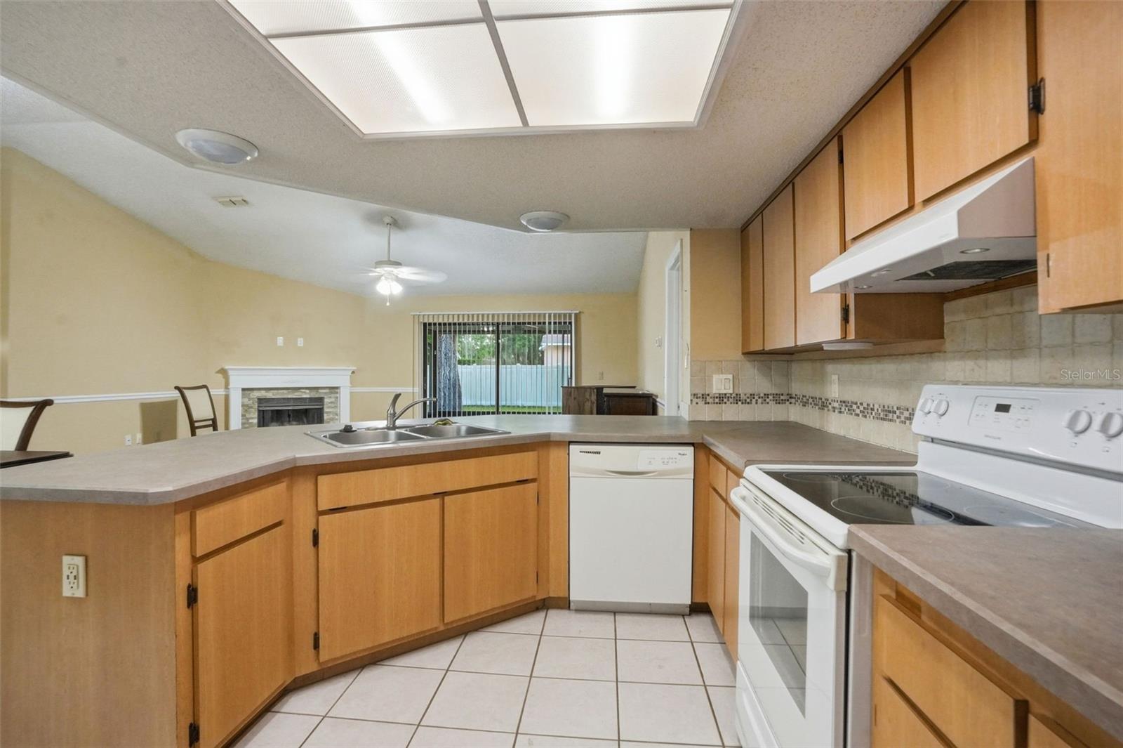 SPRING HILL - Residential