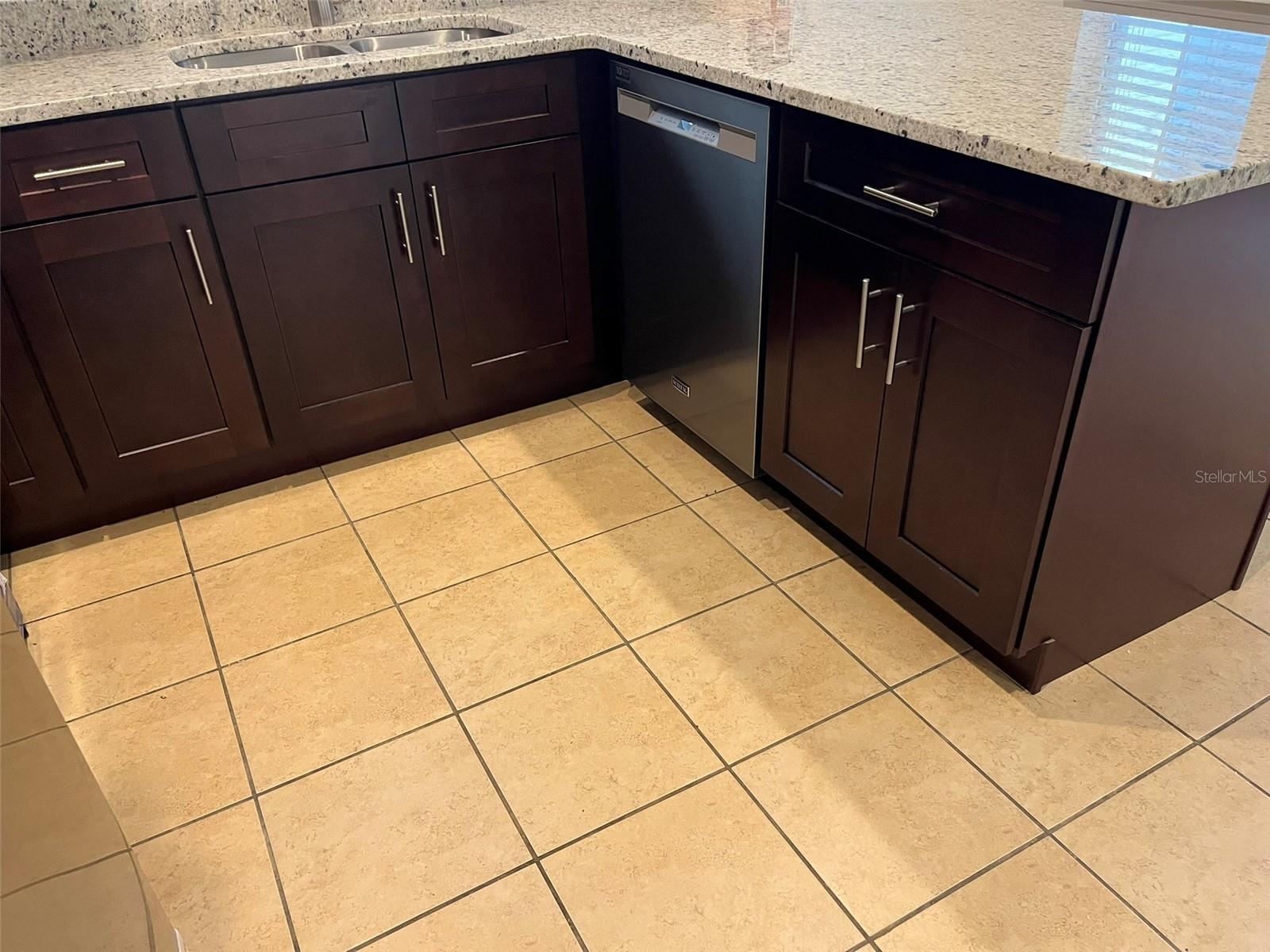 MATHEWS ADD RESUB - Residential Lease