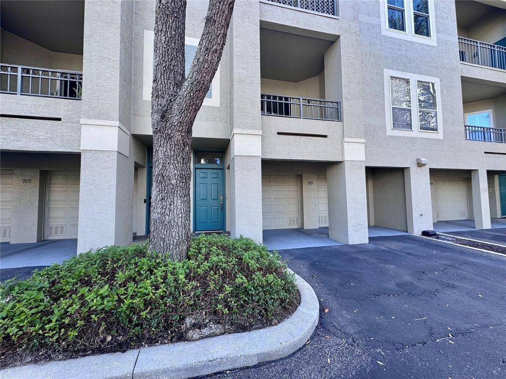 Photo of 705 Mainsail Drive, Tampa, FL 33602 (MLS # TB8466486)