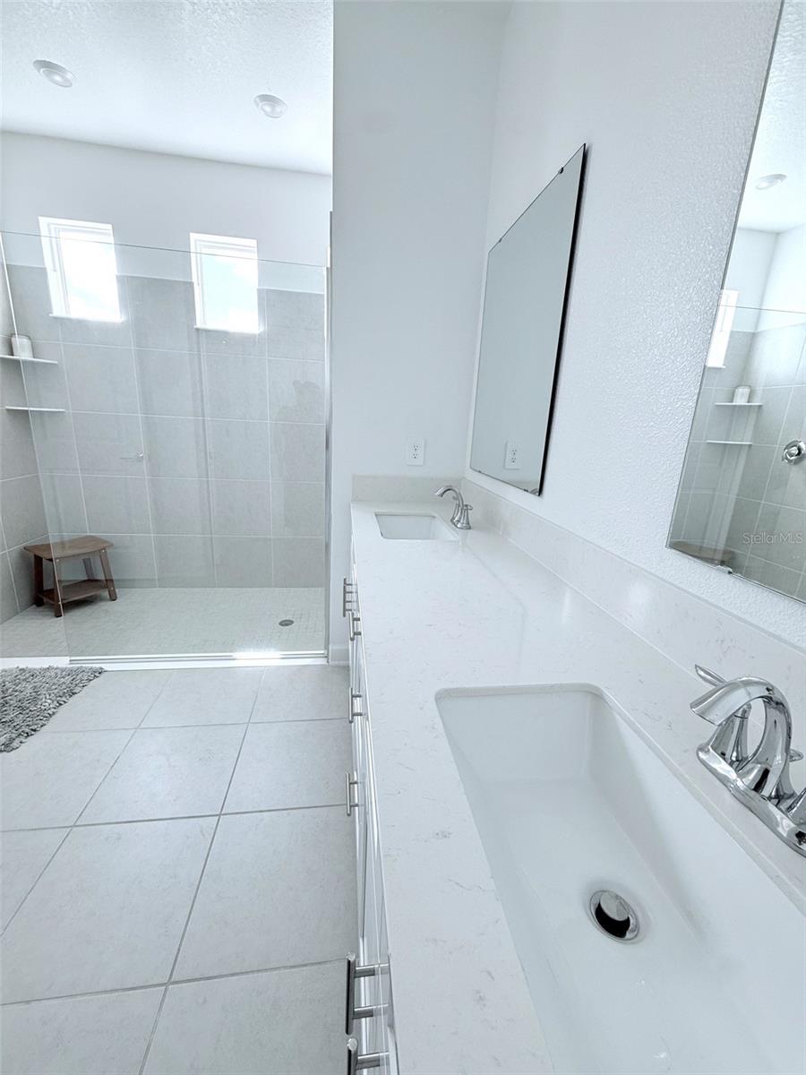 BRONSON'S RDG REPLAT - Residential