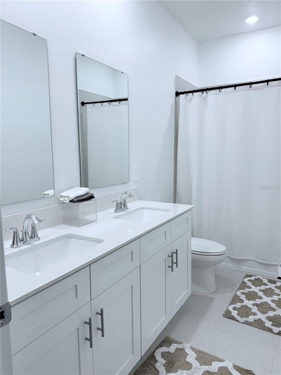BRONSON'S RDG REPLAT - Residential