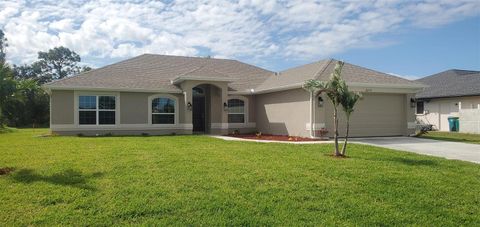 A home in PUNTA GORDA