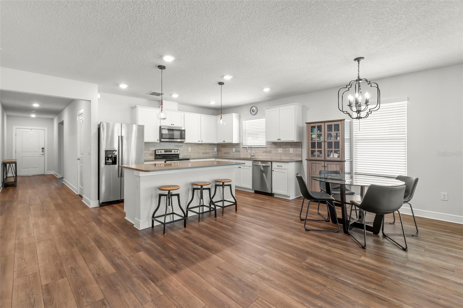 BROOKSIDE ESTATES - Residential Lease