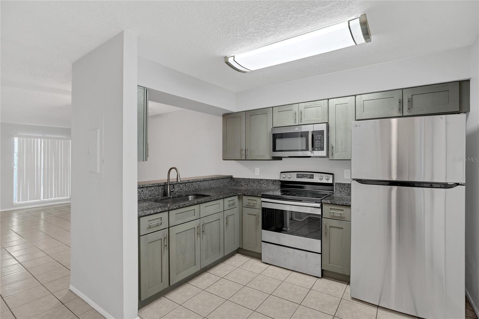2801 WILLOW RUN