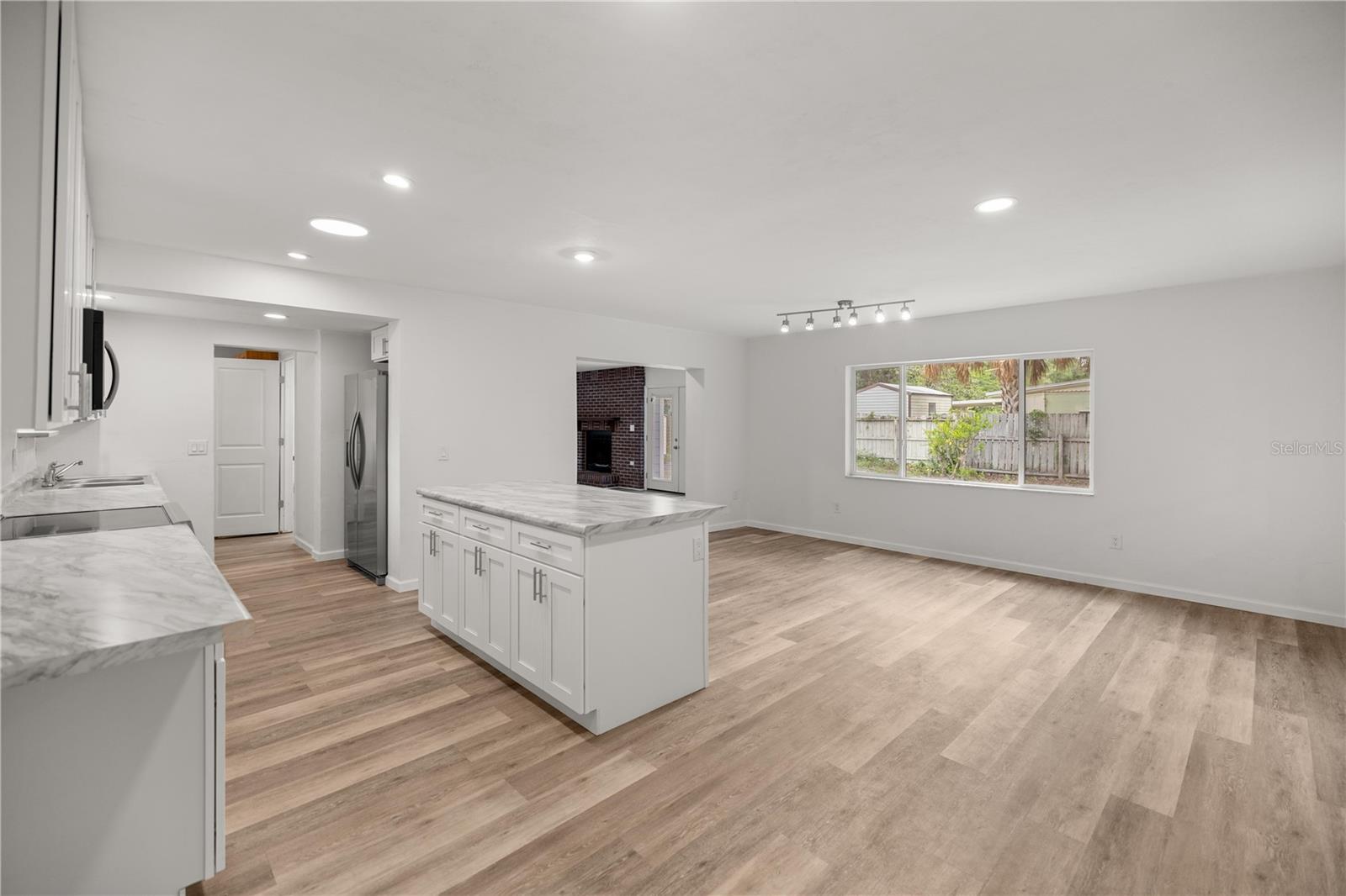 1604 NE 7TH STREET