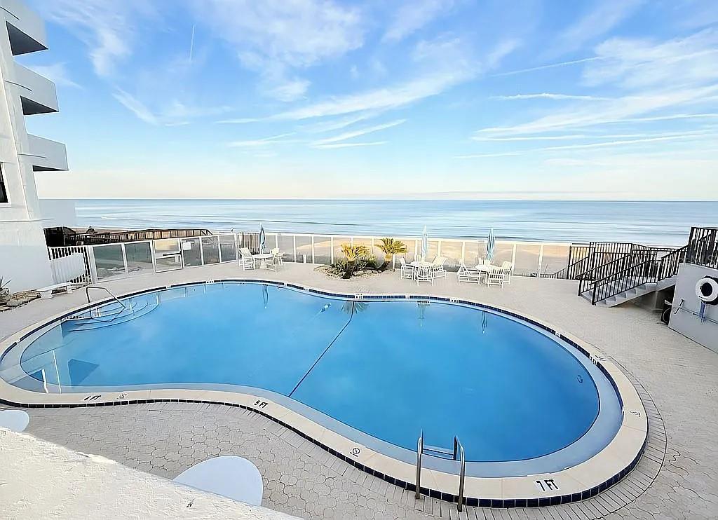 REGENCY PLAZA CONDO - Residential