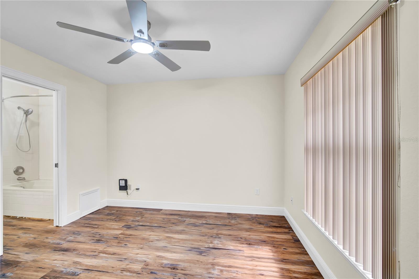 FALLBROOK - Residential