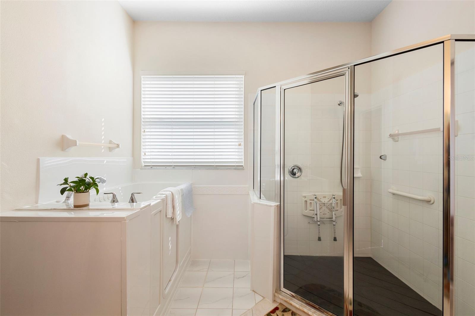 SAXON WOODS UNIT IIIA - Residential