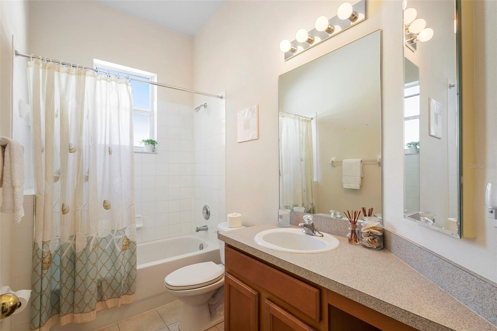 SAXON WOODS UNIT IIIA - Residential