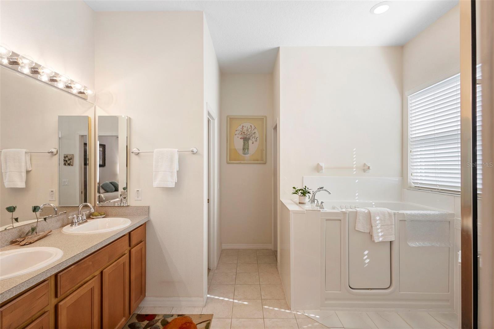 SAXON WOODS UNIT IIIA - Residential