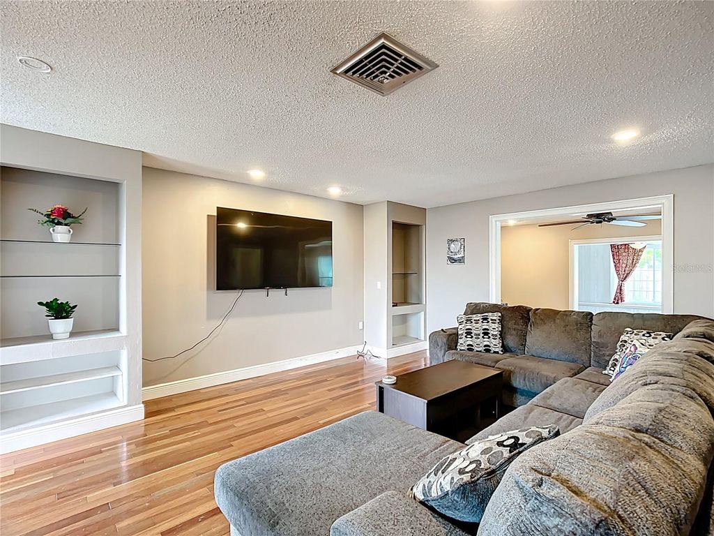 Photo of 310 Keystone Road, Auburndale, FL 33823 (MLS # L4954235)