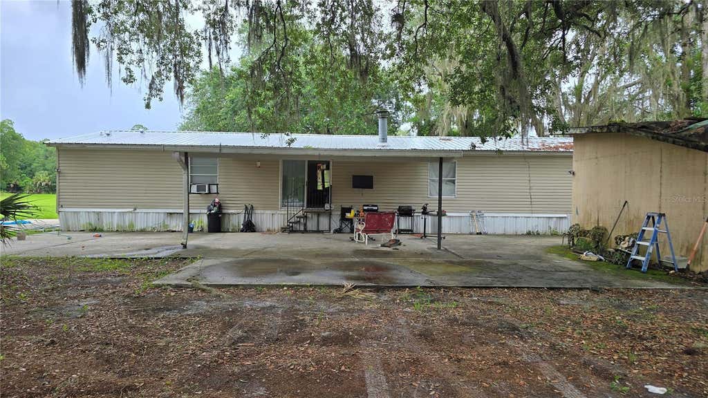 Photo of 150 Hunter Road, Palatka, FL 32177 (MLS # P4939040)