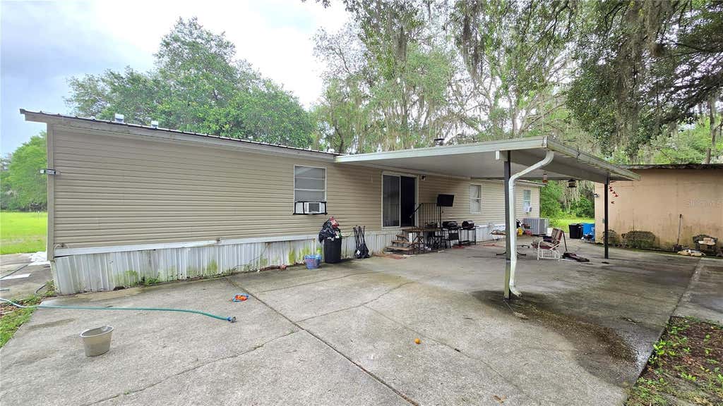 Photo of 150 Hunter Road, Palatka, FL 32177 (MLS # P4939040)