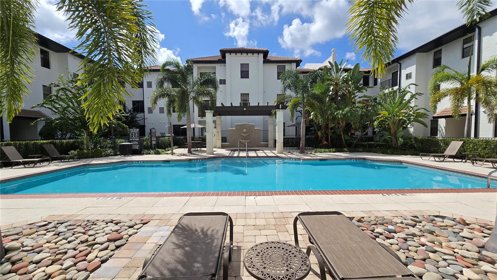 REGISTRY/MICHIGAN PARK CONDO - Residential