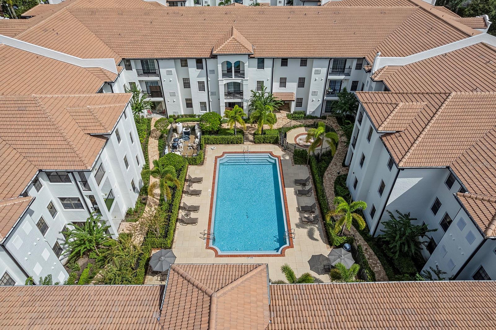 REGISTRY/MICHIGAN PARK CONDO - Residential