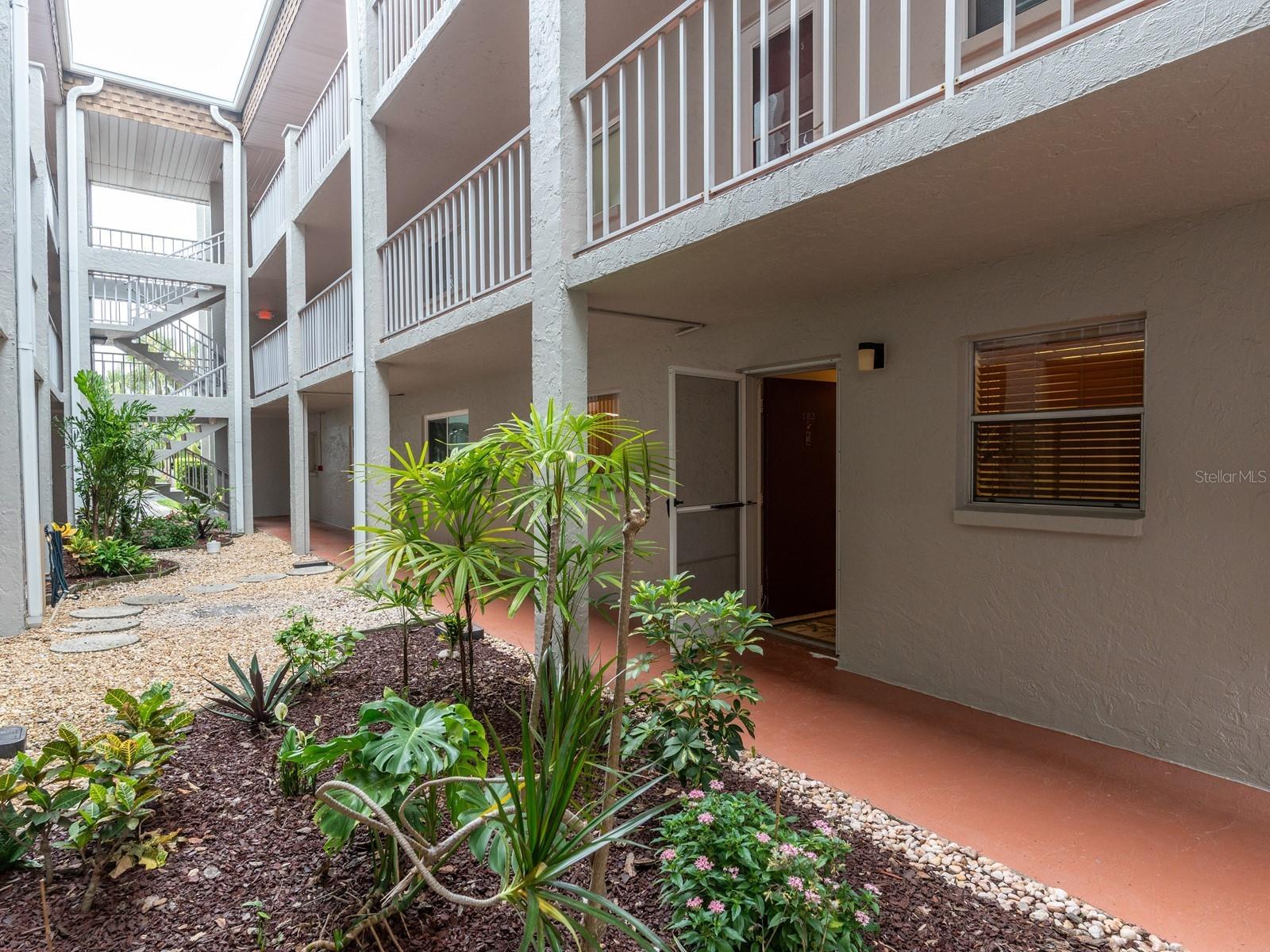 1310 GLEN OAKS DRIVE E 183E