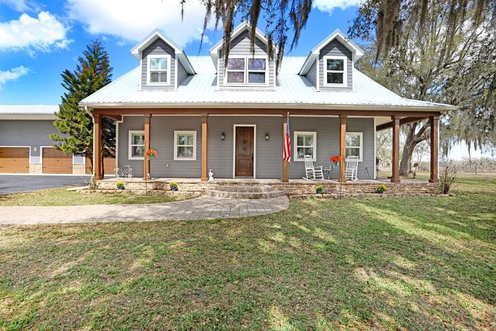 Photo of 14224 Lorraine Court, Dade City, FL 33525 (MLS # TB8483287)