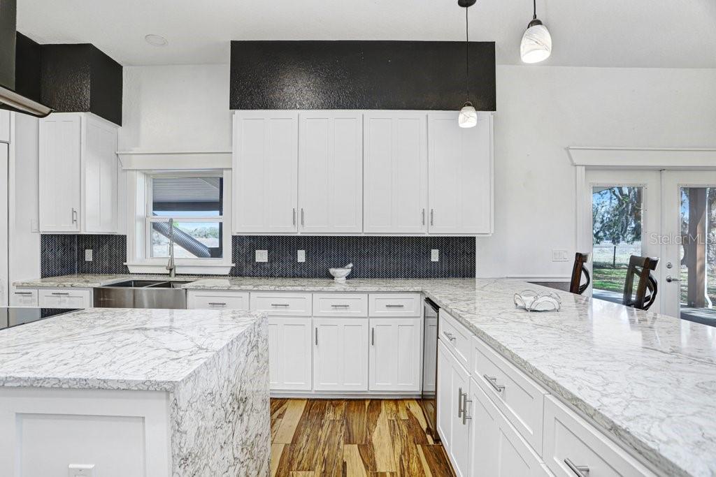 ACREAGE - Residential