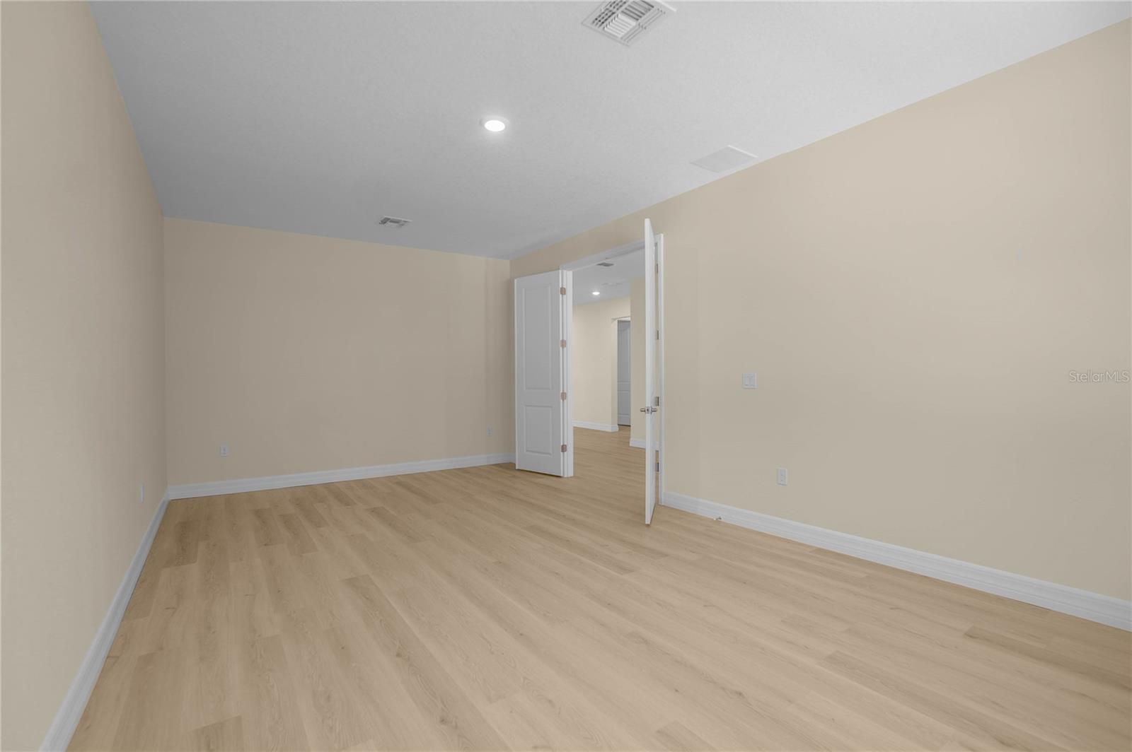 BAY MEADOW AT 7 LAKES - Residential