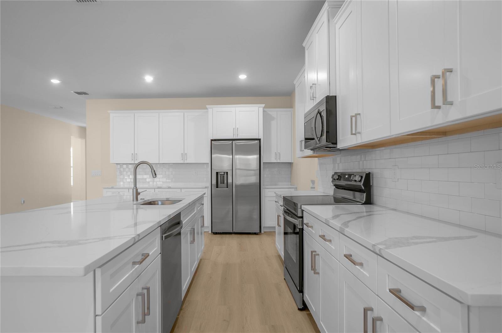 BAY MEADOW AT 7 LAKES - Residential