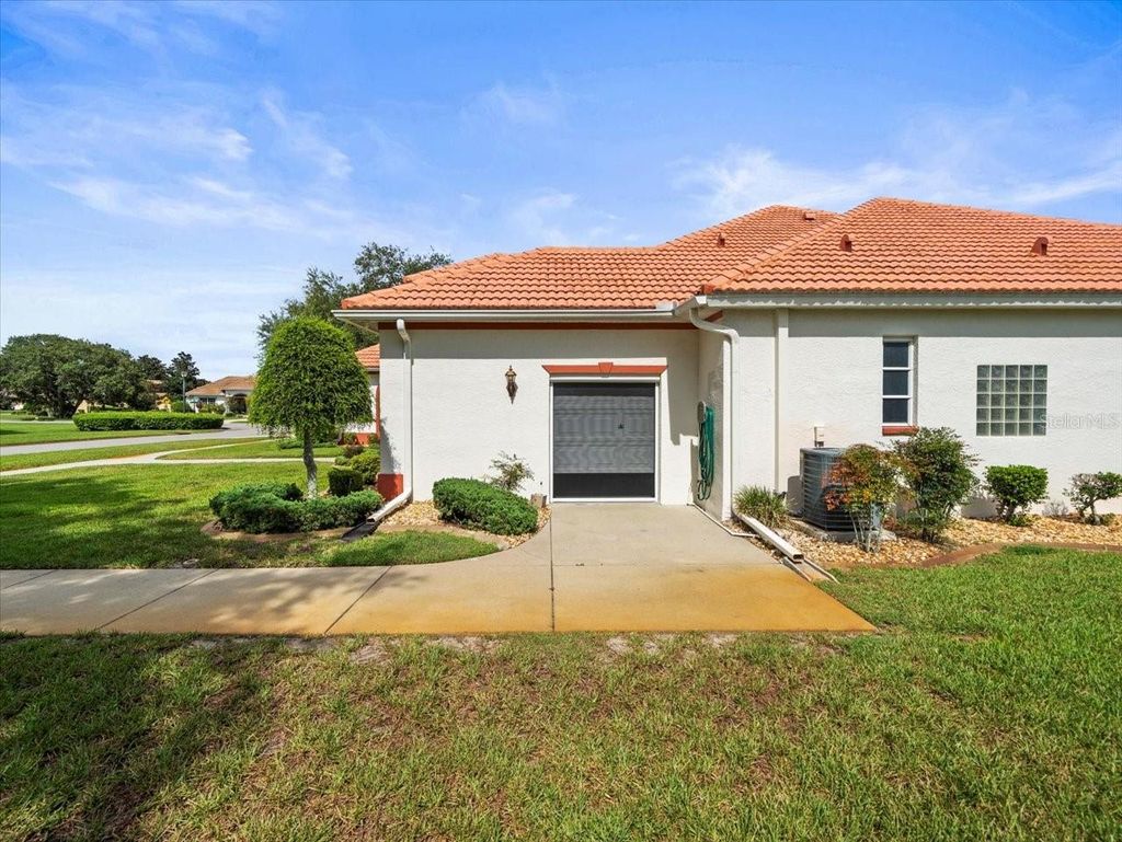 Photo of 8698 Mississippi Run, Weeki Wachee, FL 34613 (MLS # W7877900)